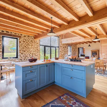 La Favrais By Interhome Saint-Aubin-de-Terregatte