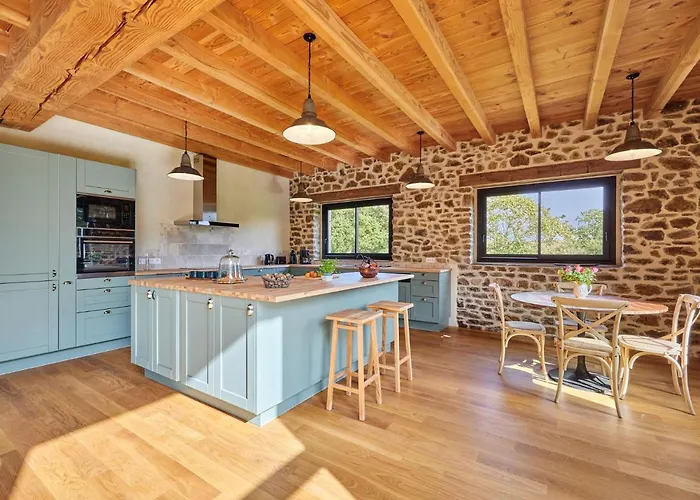 Vakantiehuis La Favrais By Interhome Saint-Aubin-de-Terregatte